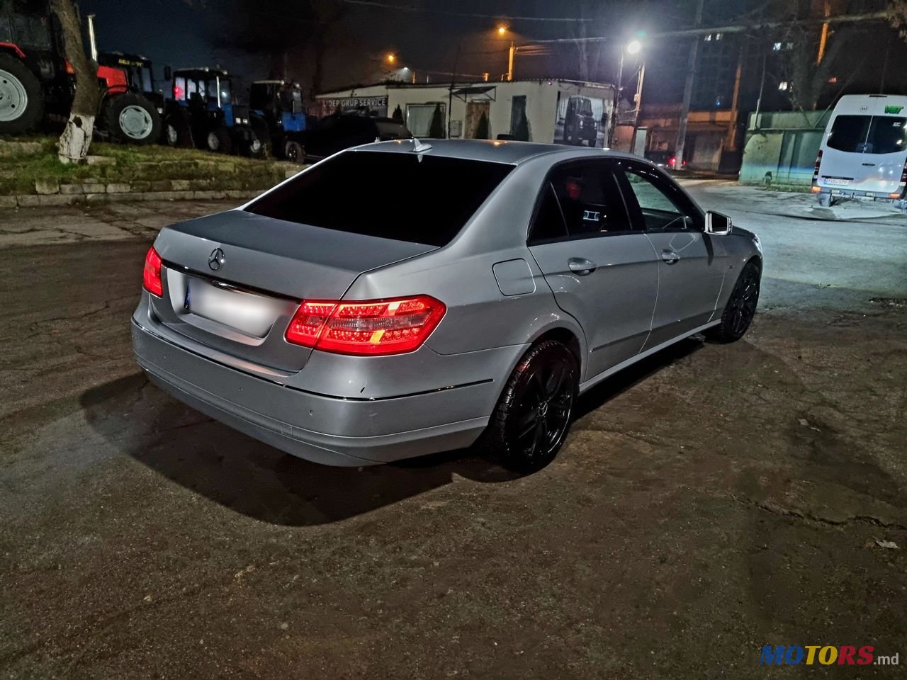 2009' Mercedes-Benz E Класс photo #4