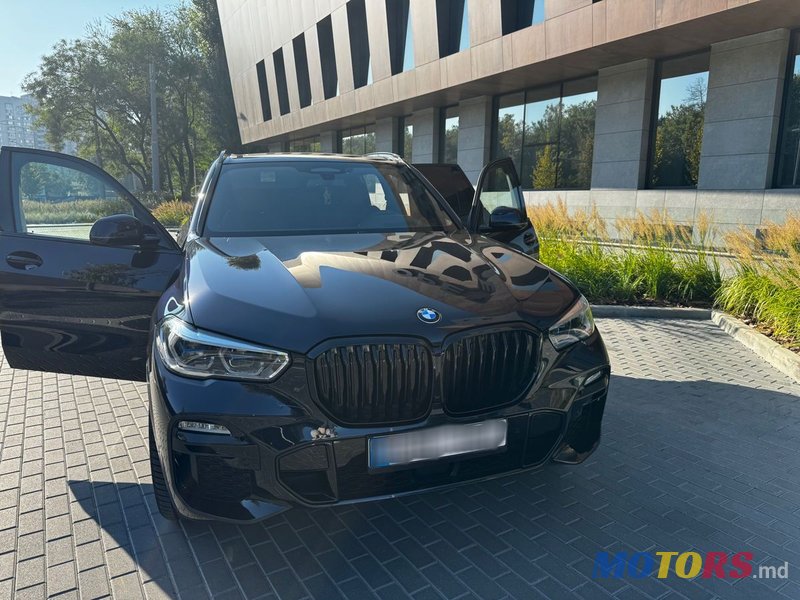 2022' BMW X5 photo #5