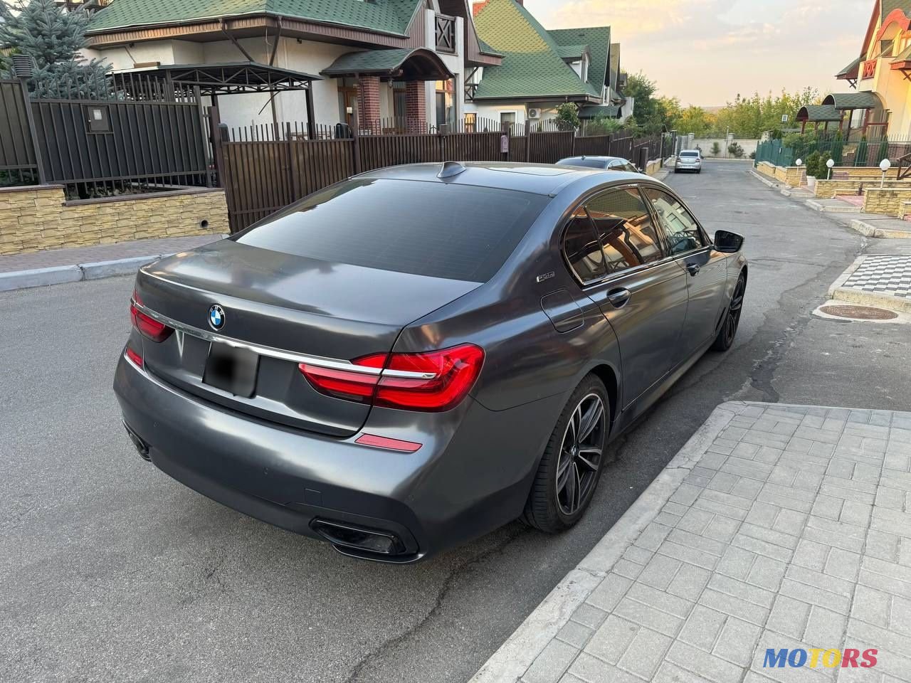 2018' BMW 7 Series photo #4