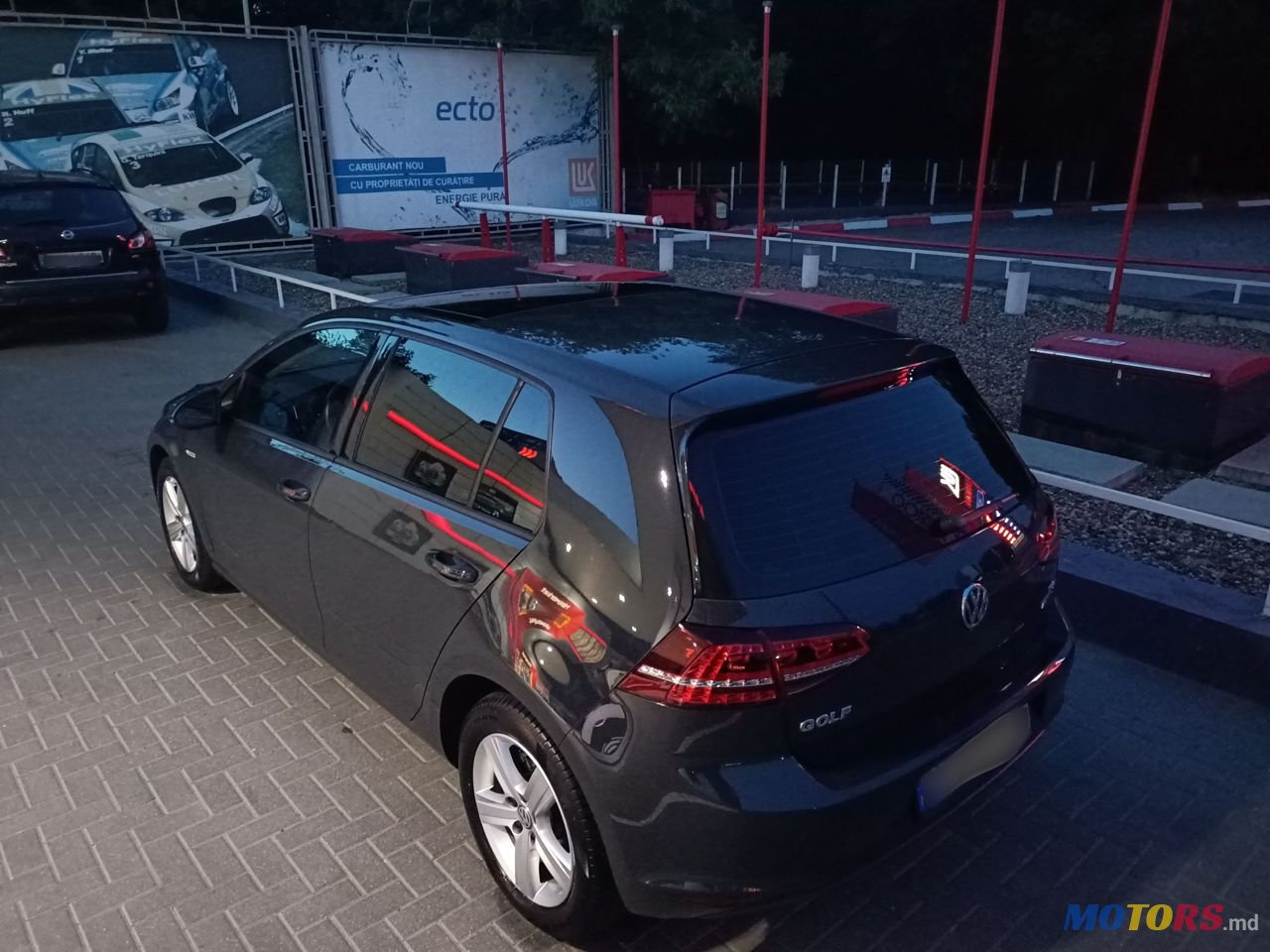 2014' Volkswagen Golf photo #6