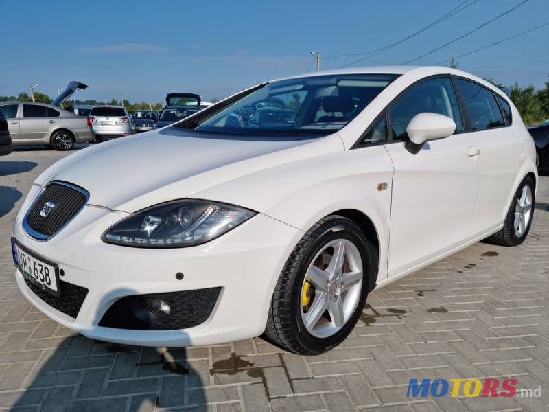 2012' SEAT Leon photo #6
