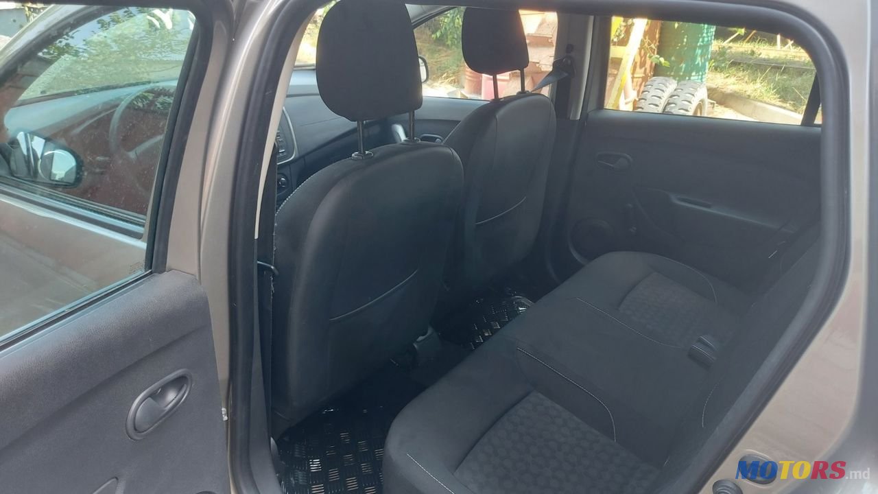 2015' Dacia Logan photo #5