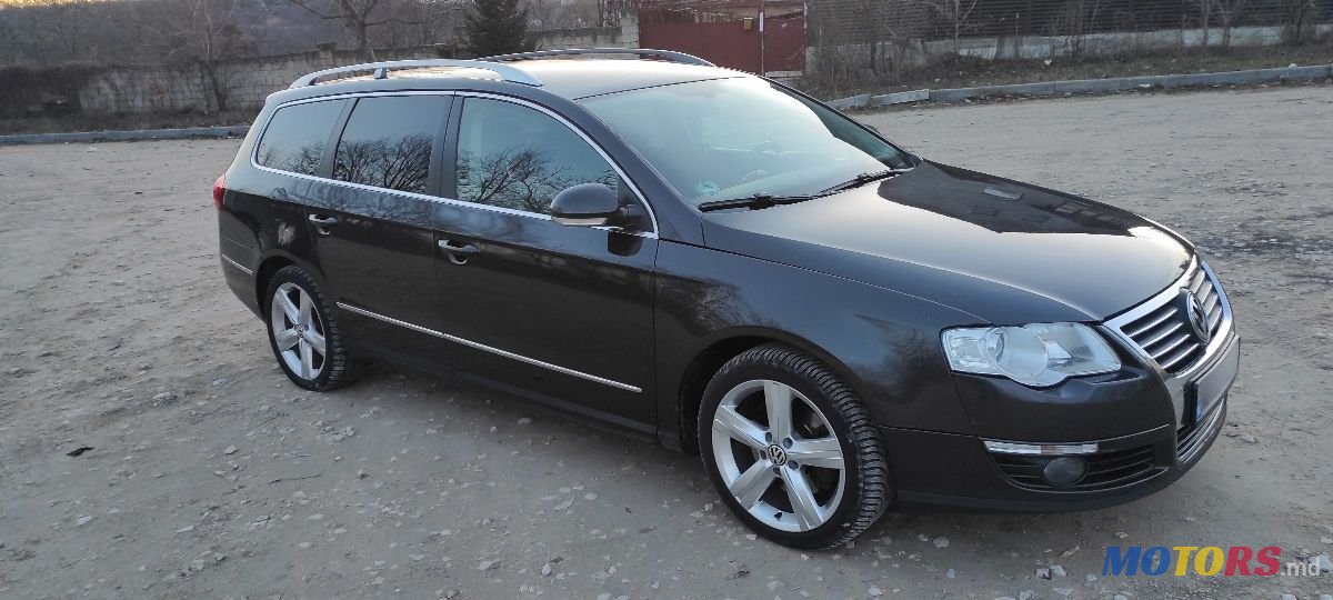 2007' Volkswagen Passat photo #6