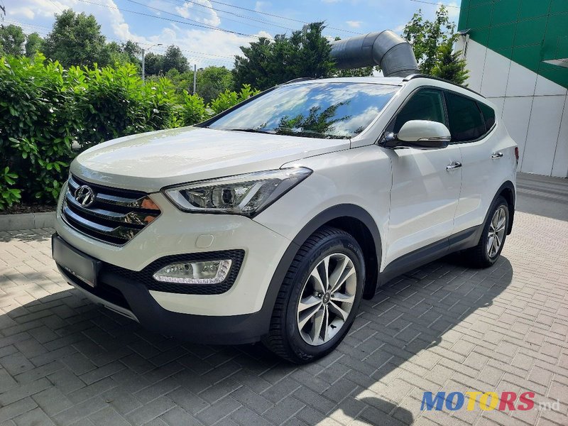 2015' Hyundai Santa Fe photo #1