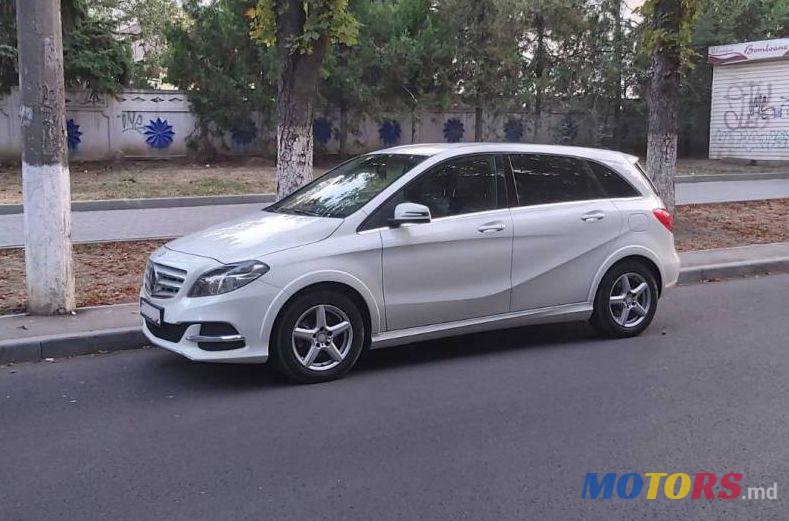 2014' Mercedes-Benz B photo #1