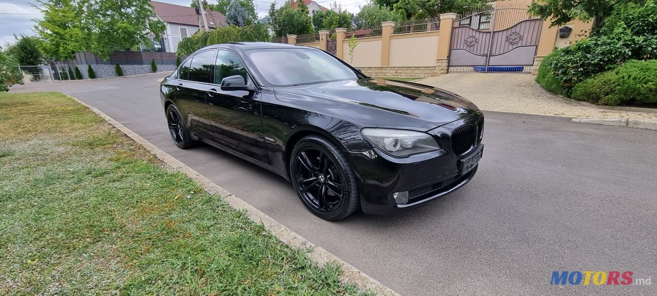 2011' BMW 7 Series photo #2
