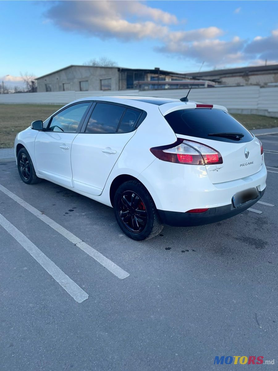 2015' Renault Megane photo #2