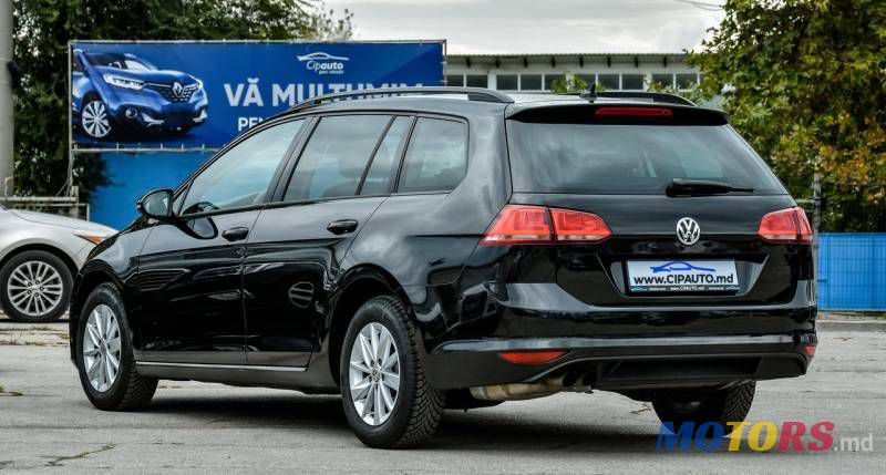 2014' Volkswagen Golf photo #2