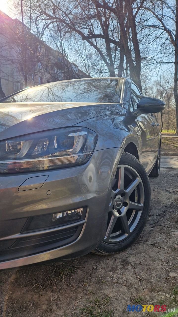 2014' Volkswagen Golf photo #3