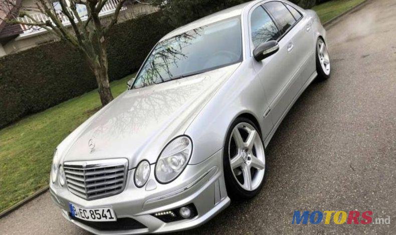 2004' Mercedes-Benz E photo #1