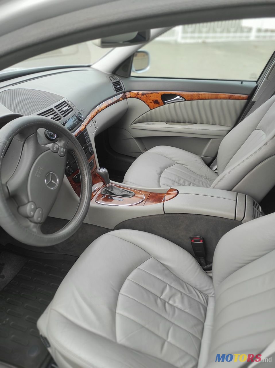 2007' Mercedes-Benz E Класс photo #5