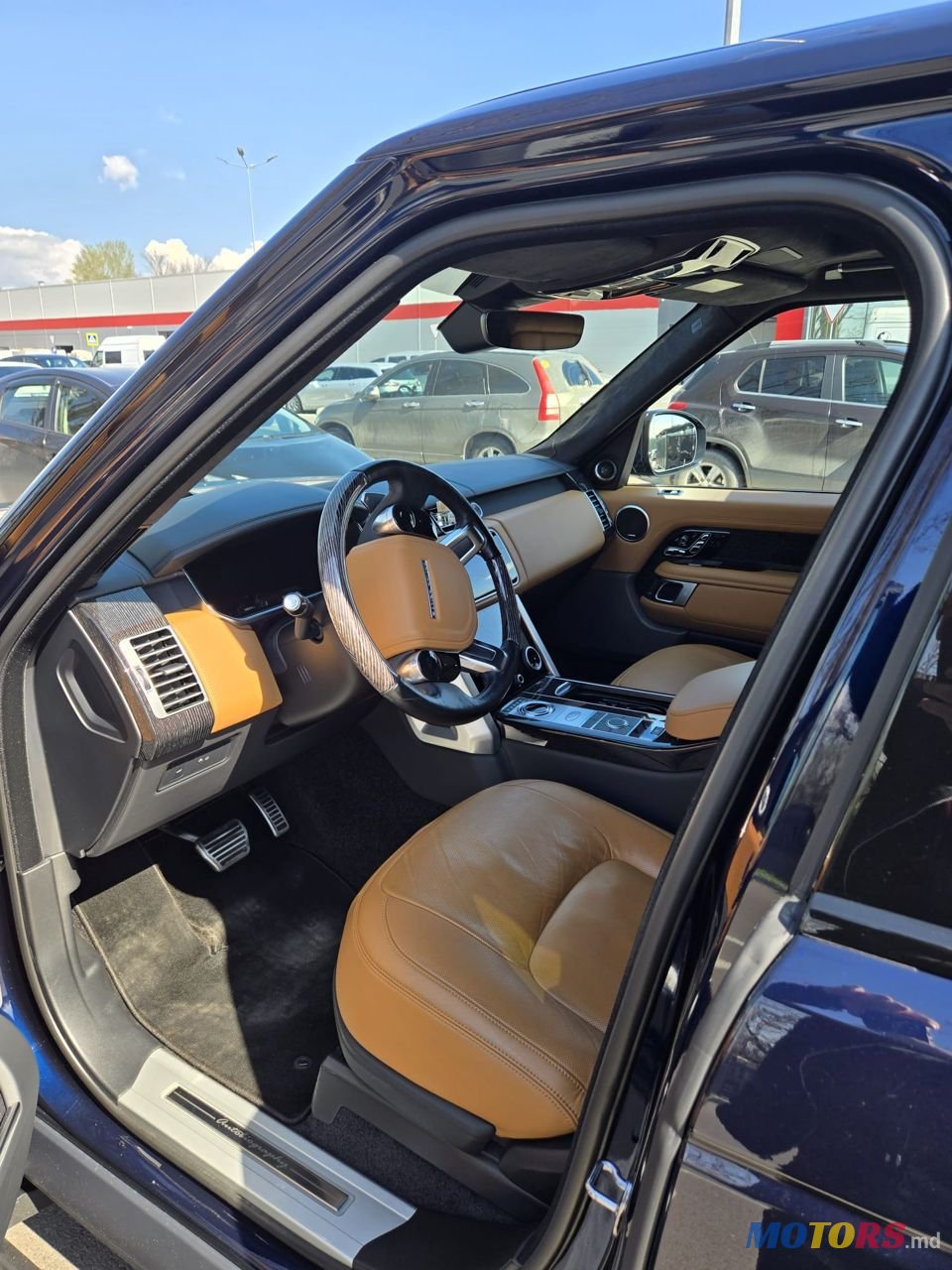 2021' Land Rover Range Rover photo #5