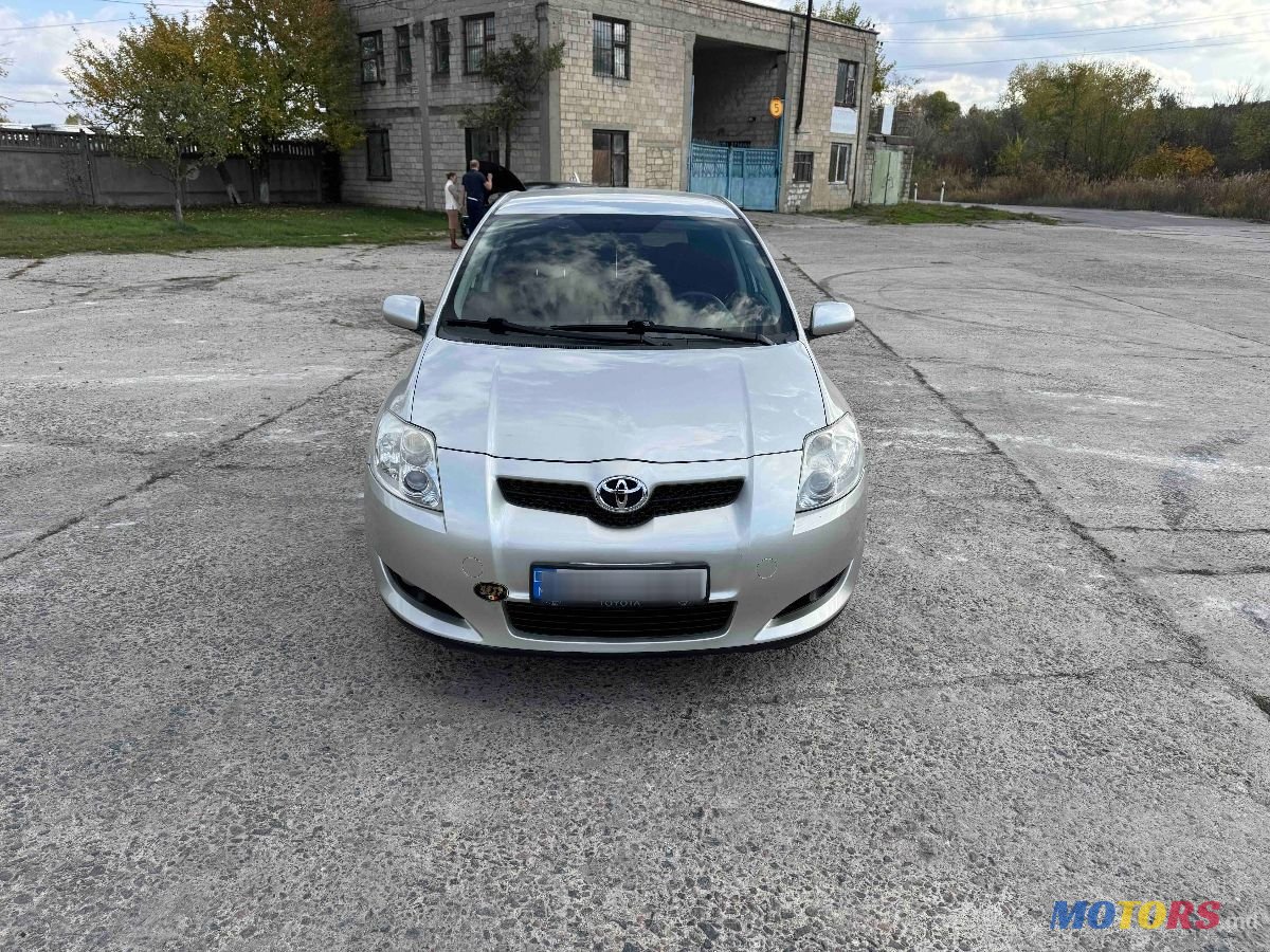 2008' Toyota Auris photo #3
