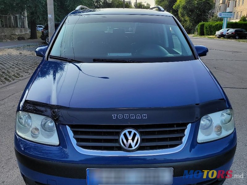 2006' Volkswagen Touran photo #6
