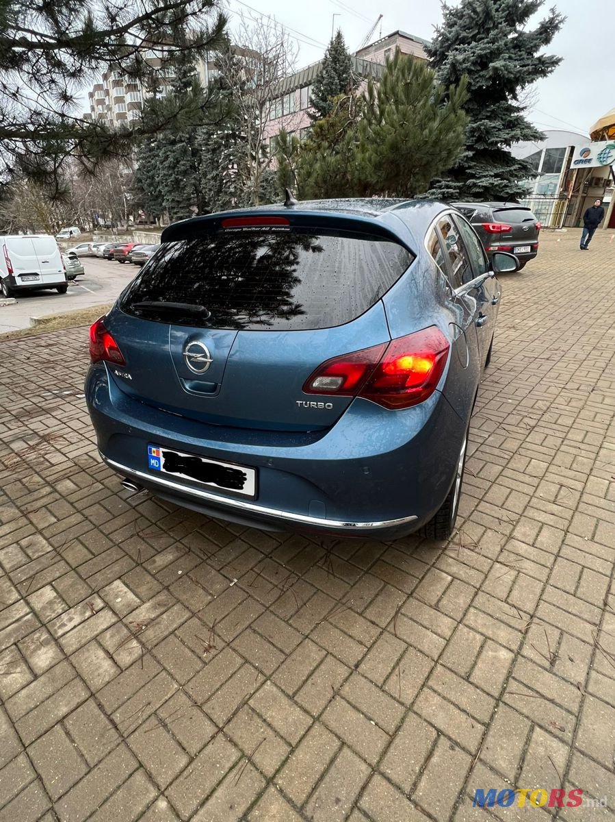 2014' Opel Astra photo #3