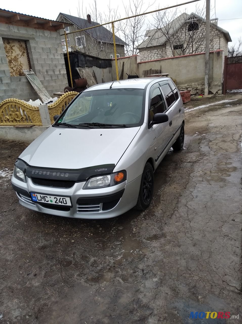 2004' Mitsubishi Space Star photo #1