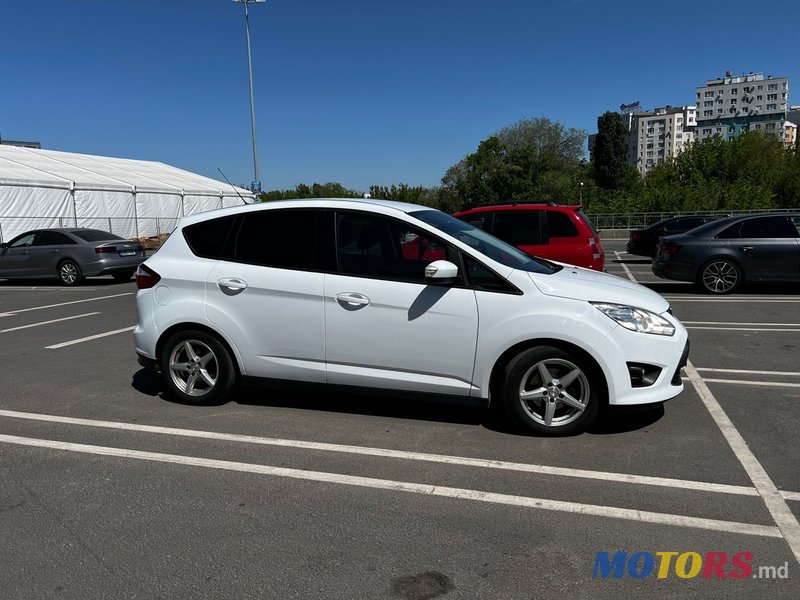 2013' Ford C-MAX photo #2