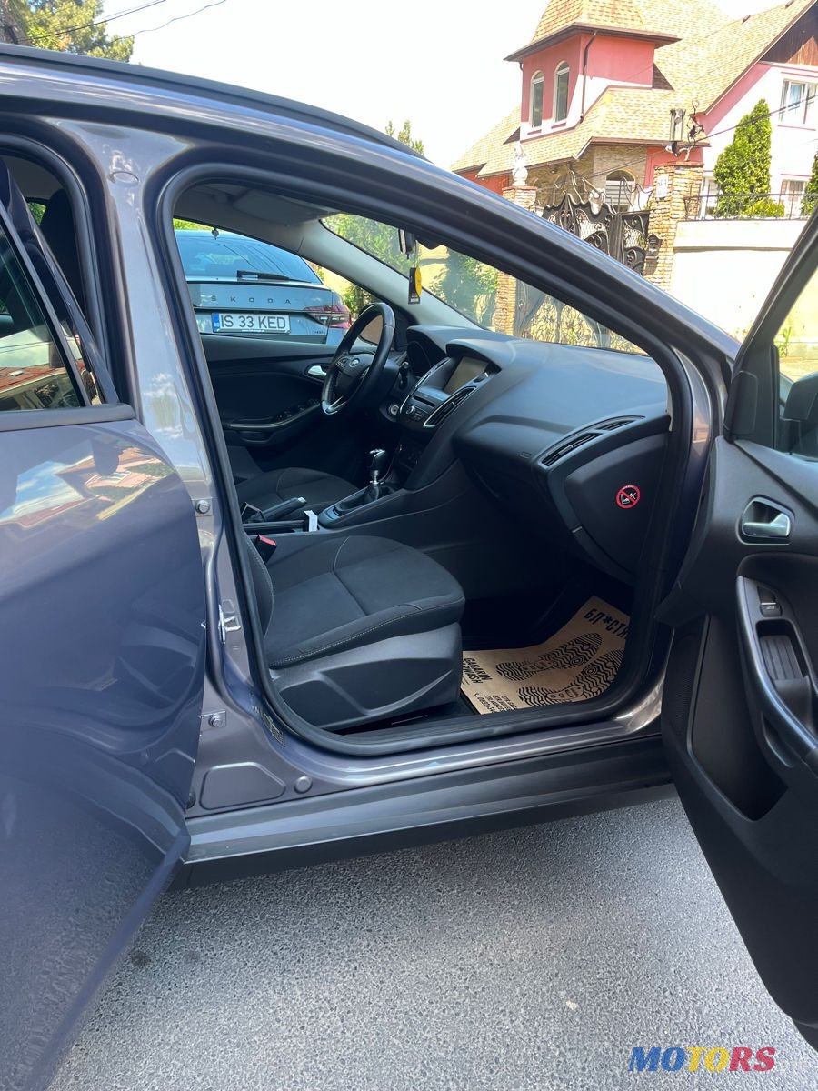 2015' Ford Focus photo #3