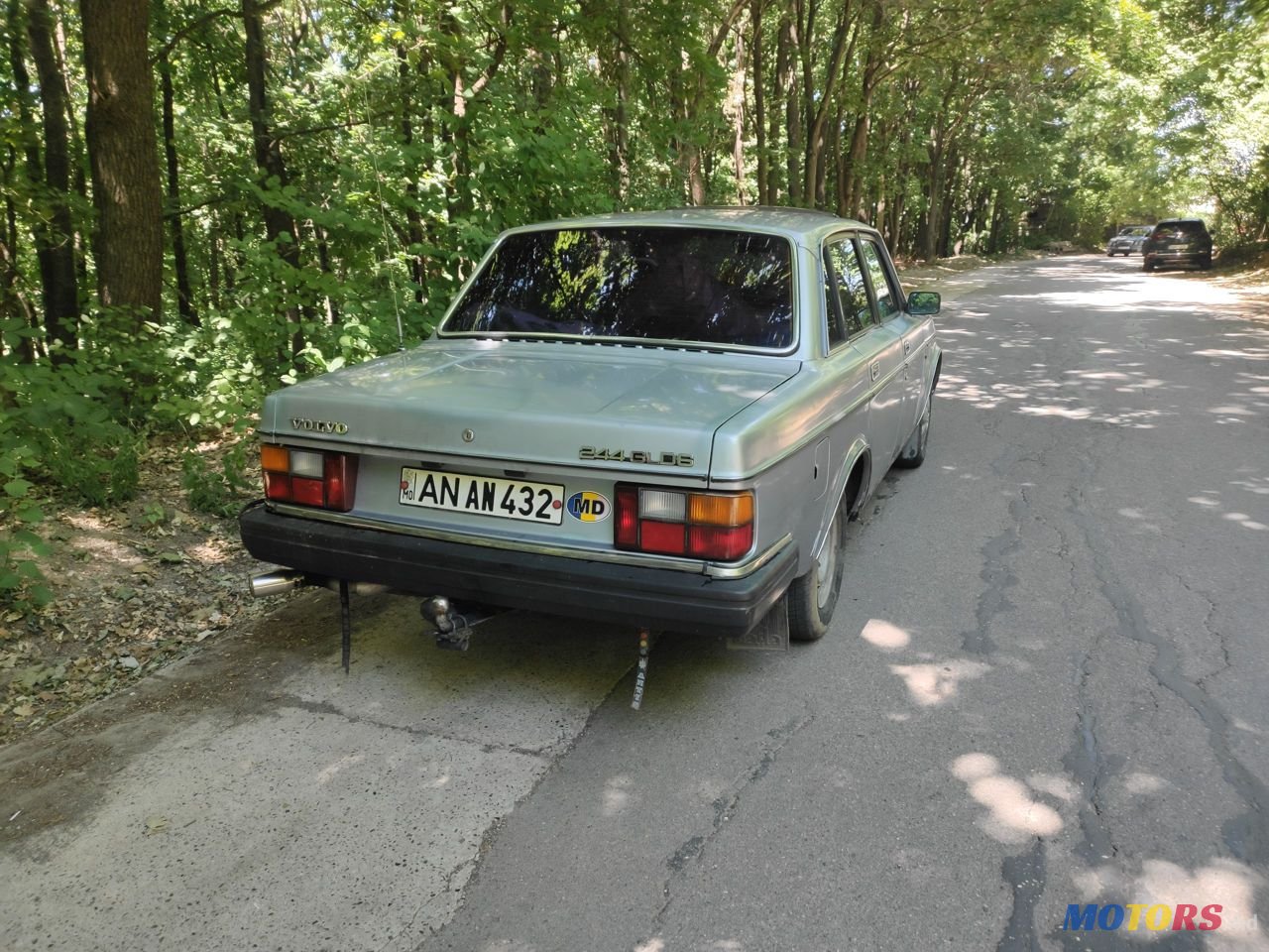 1981' Volvo 244 photo #2