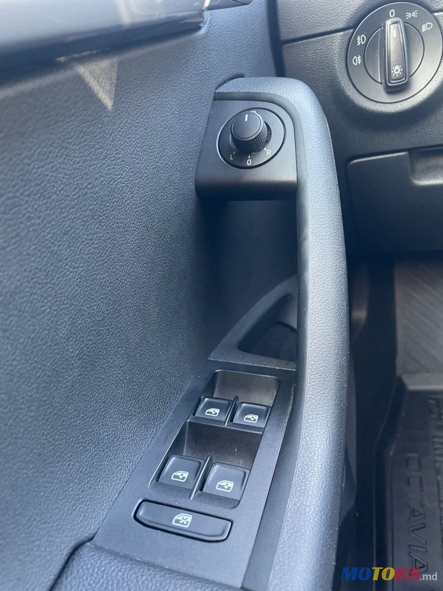 2016' Skoda Octavia photo #6