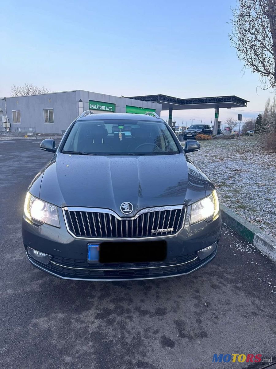 2015' Skoda Superb photo #3