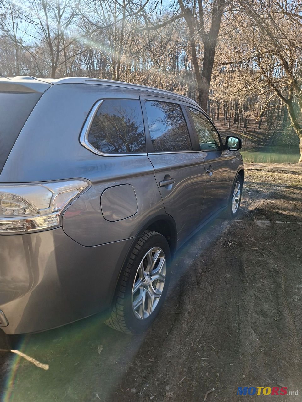 2014' Mitsubishi Outlander photo #6
