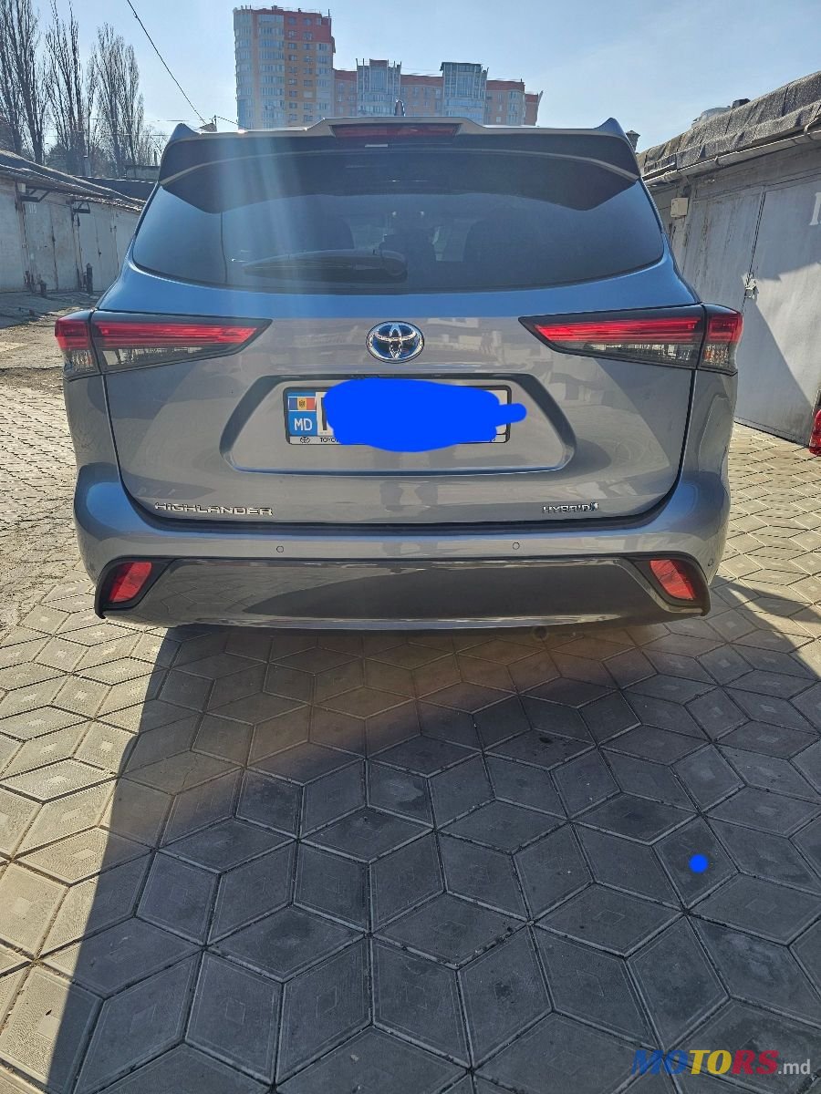 2022' Toyota Highlander photo #5