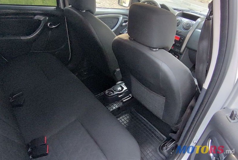 2015' Dacia Duster photo #3