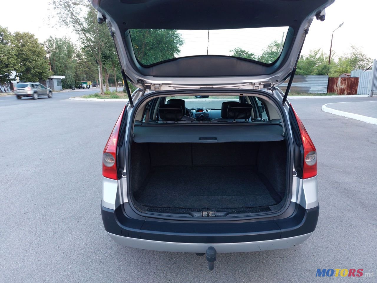 2006' Renault Megane photo #5