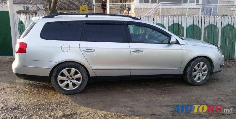 2007' Volkswagen Passat photo #1