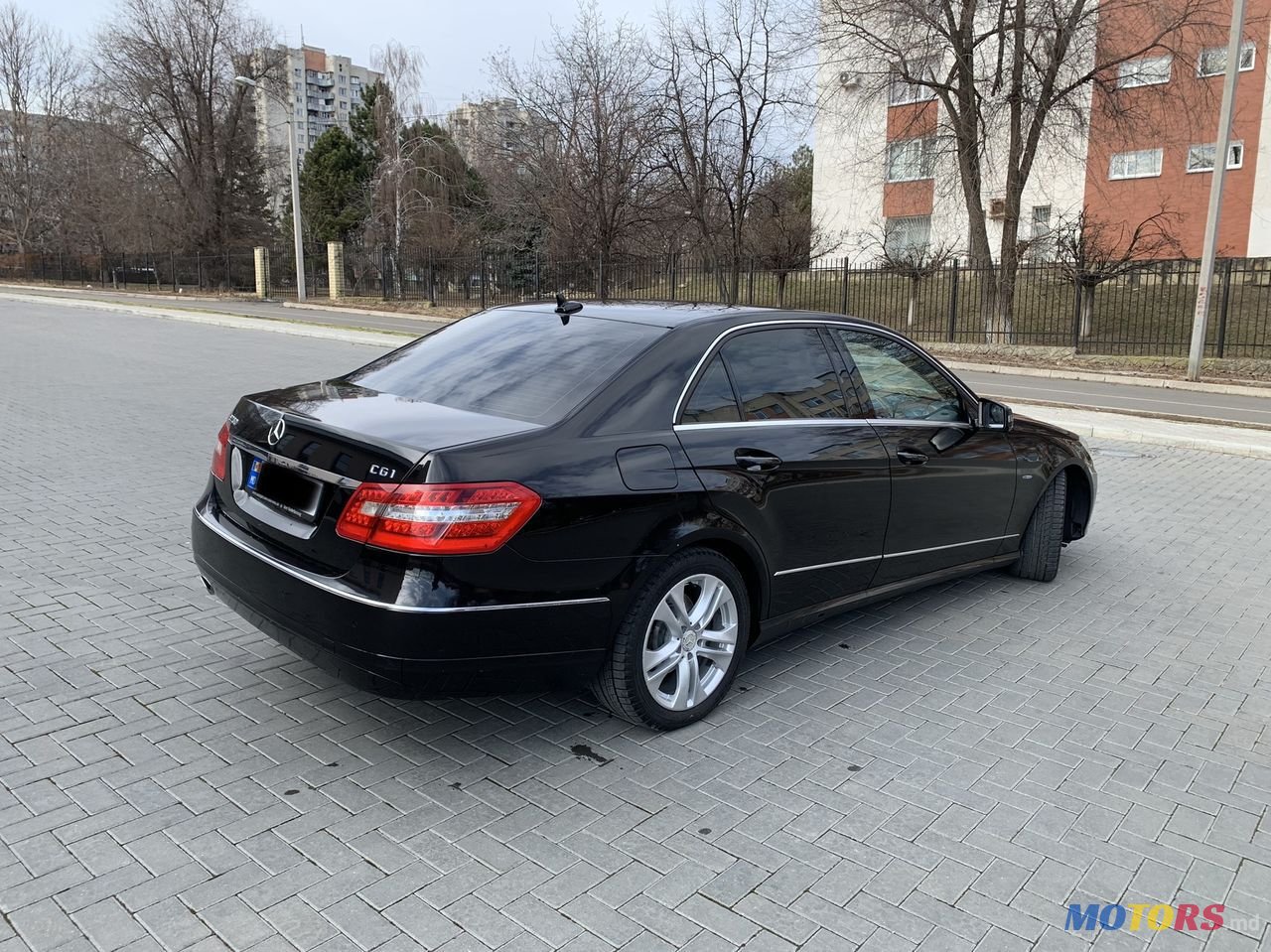 2010' Mercedes-Benz E Класс photo #3