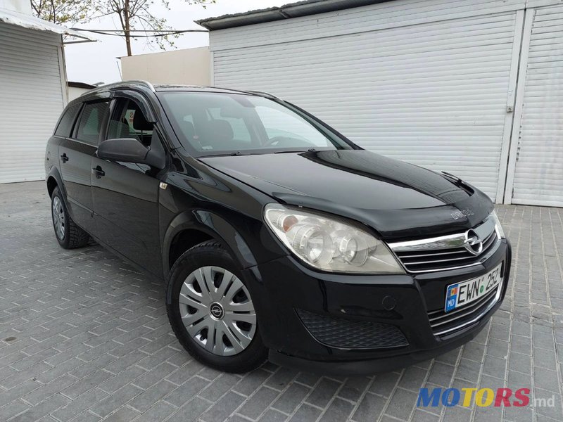 2008' Opel Astra photo #3