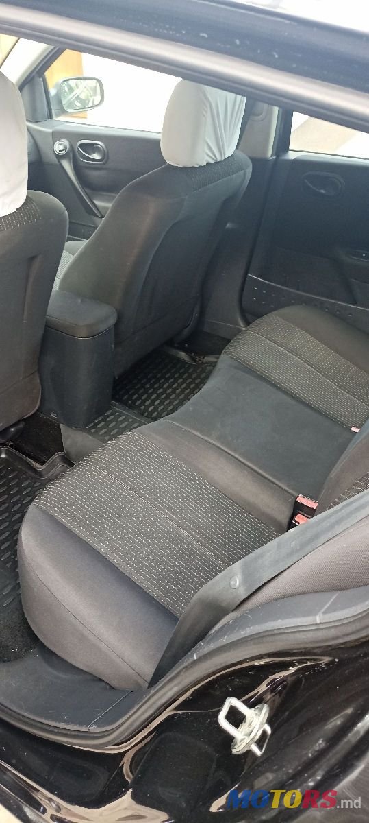 2004' Renault Megane photo #2