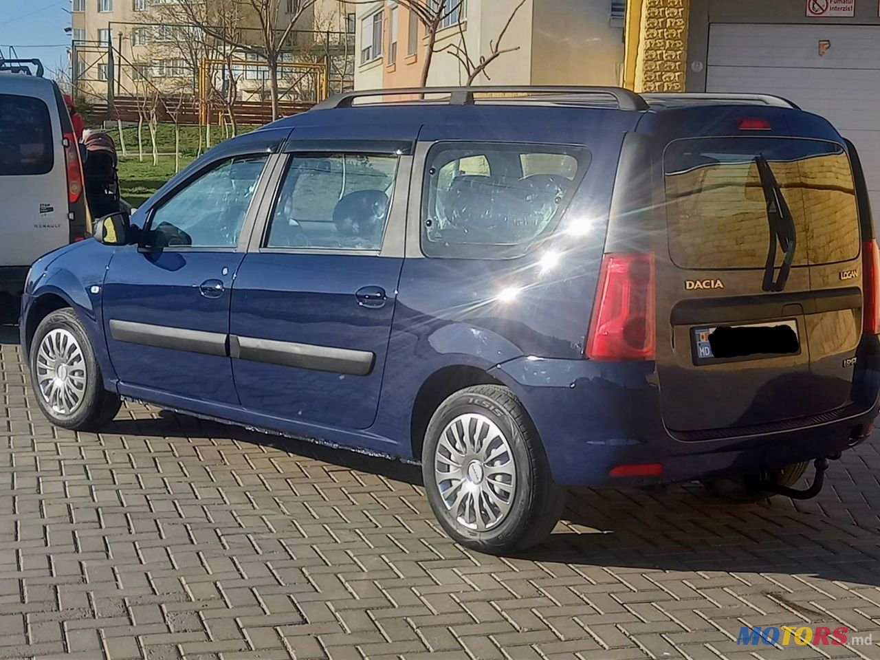 2012' Dacia Logan Mcv photo #1