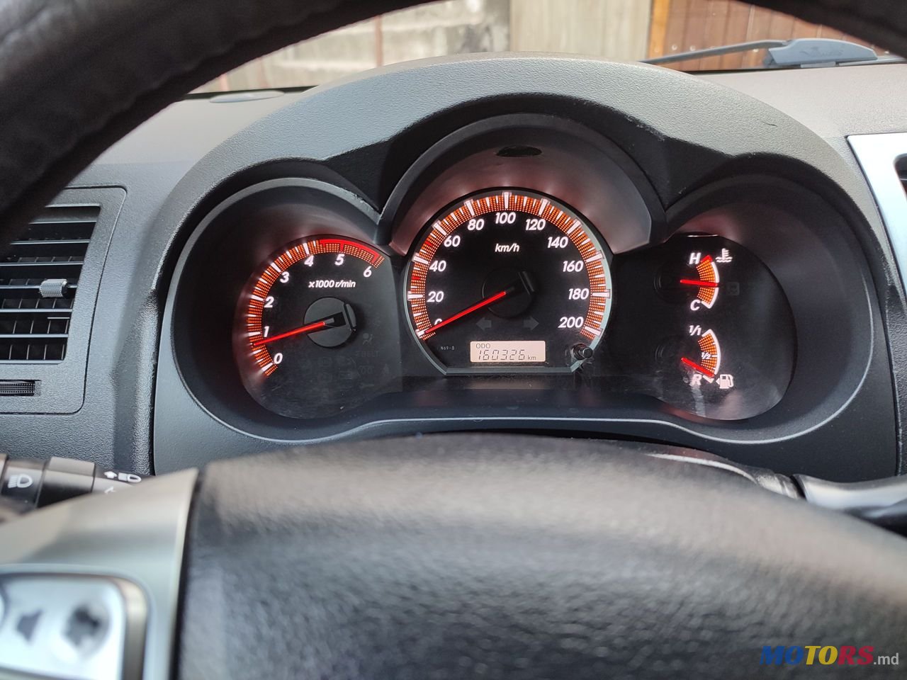 2013' Toyota Hilux photo #2