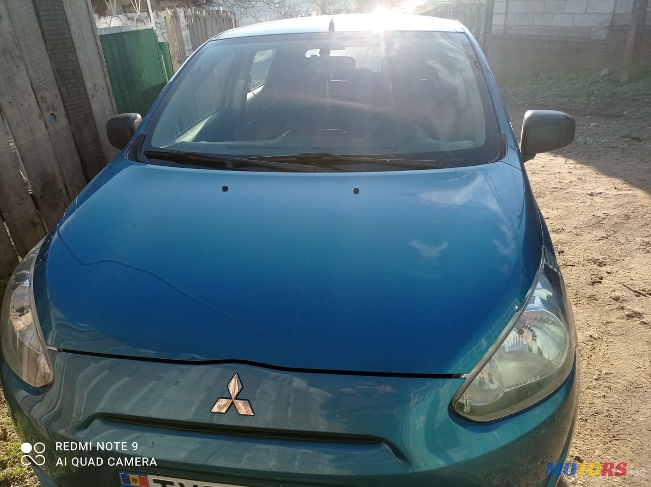 2013' Mitsubishi Colt photo #1