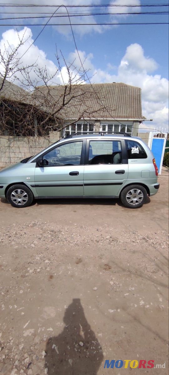 2003' Hyundai Matrix photo #2