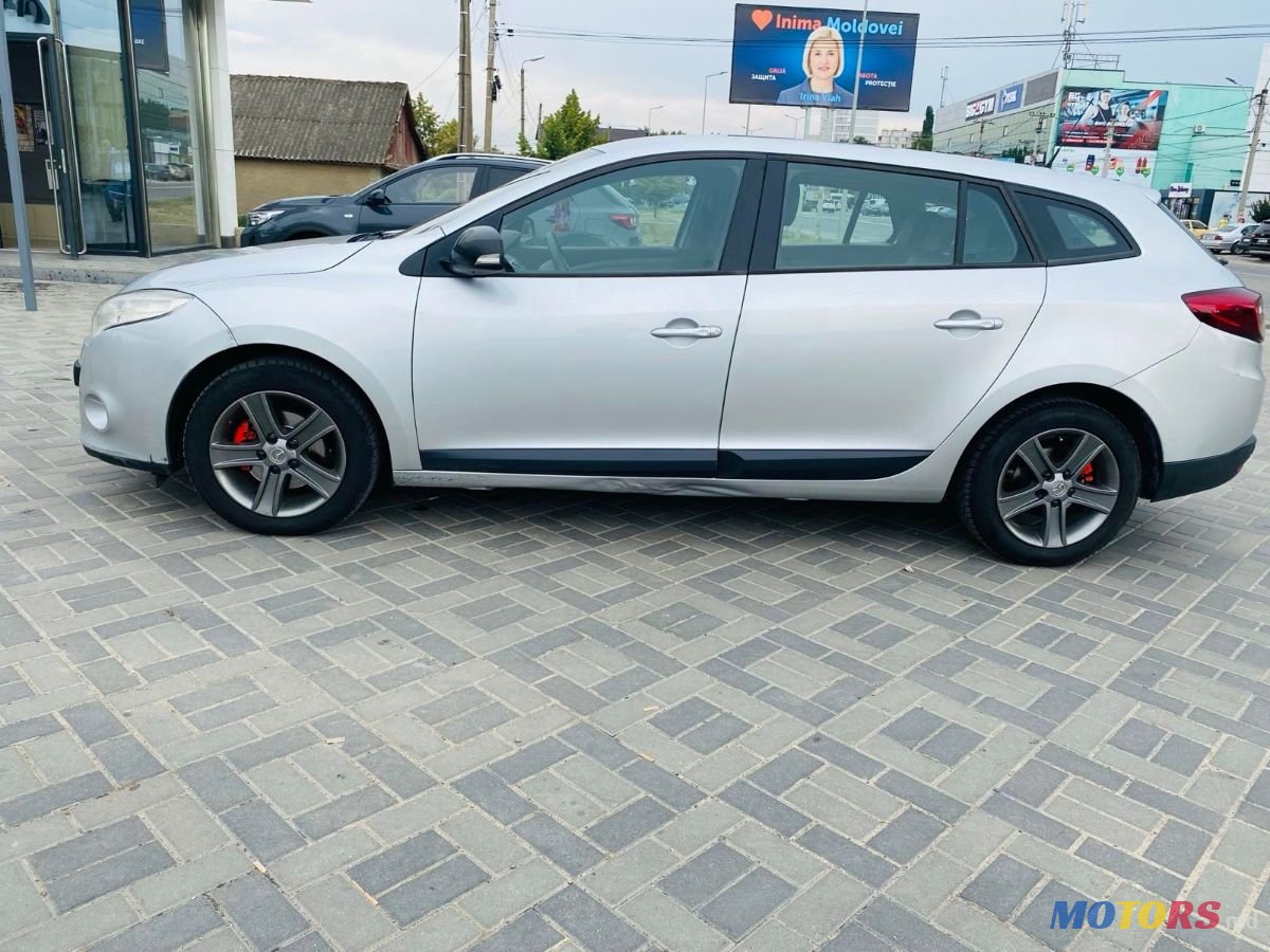 2010' Renault Megane photo #1