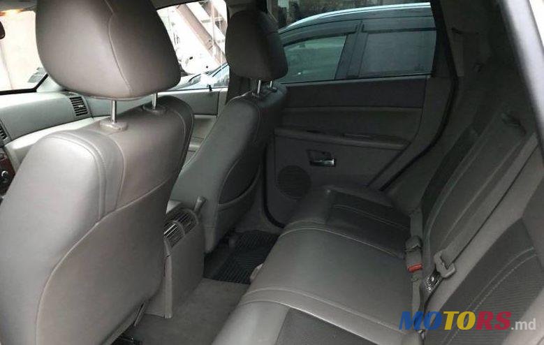 2006' Jeep Grand Cherokee photo #1