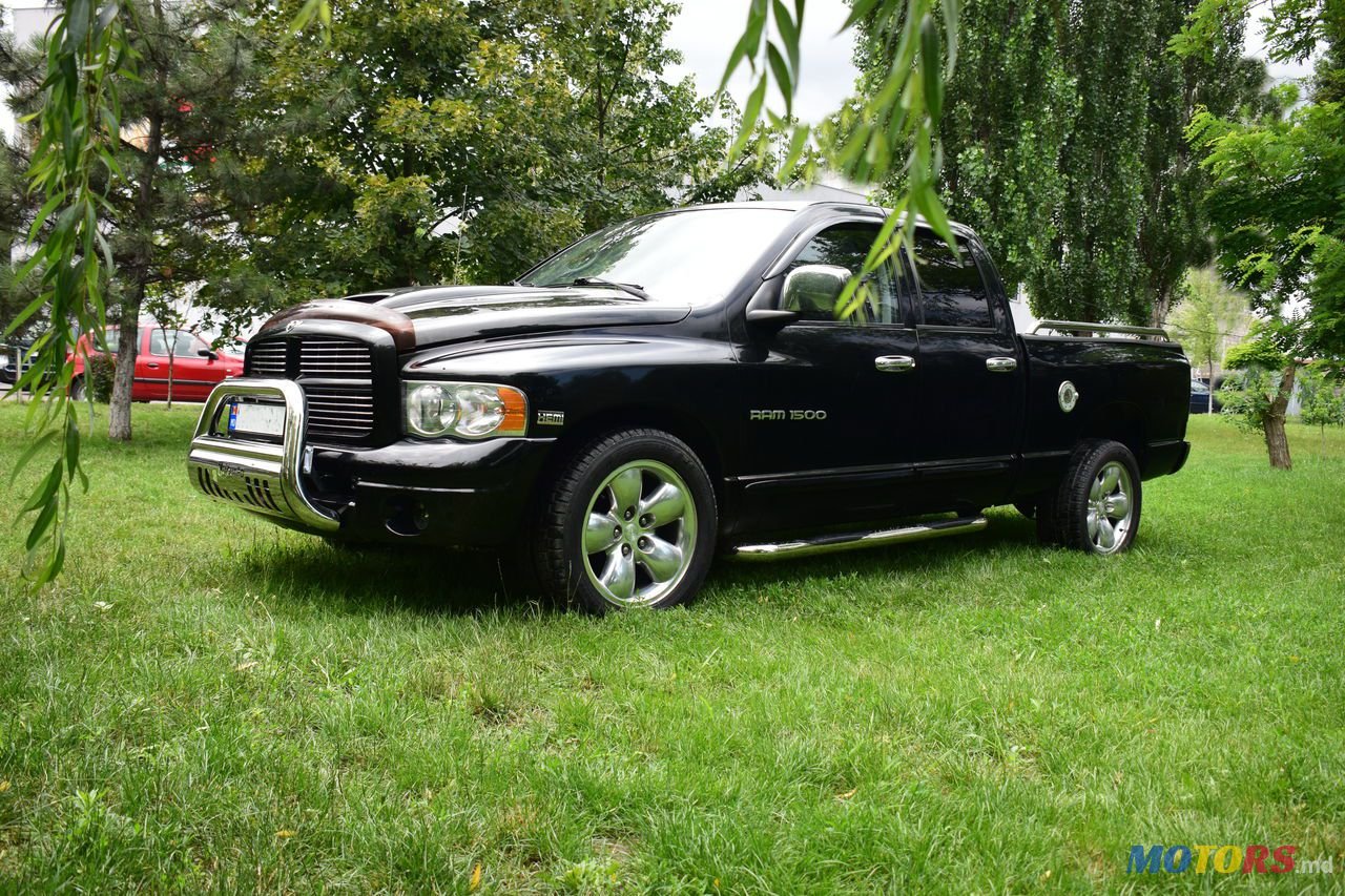 2004' Dodge Ram photo #3