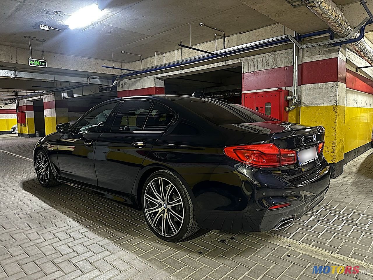 2018' BMW 5 Series photo #5