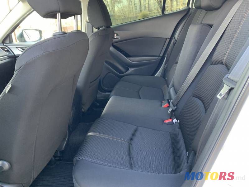 2018' Mazda 3 photo #6