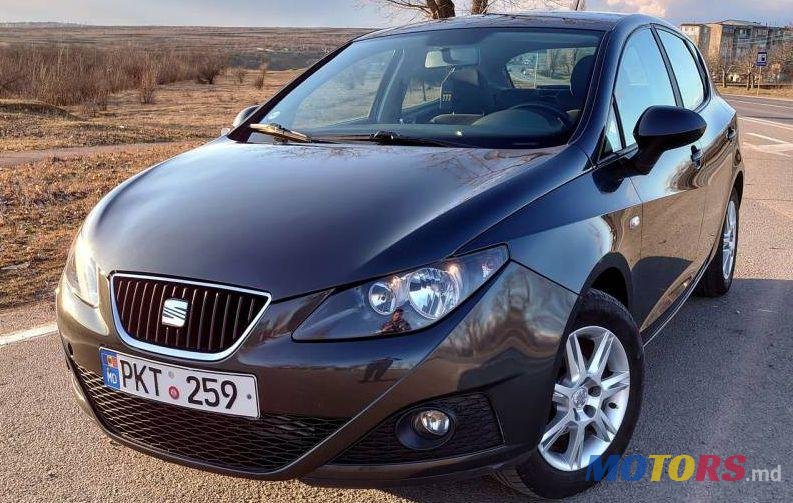 2010' SEAT Ibiza photo #2