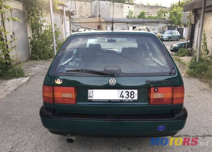 1994' Volkswagen Passat photo #5