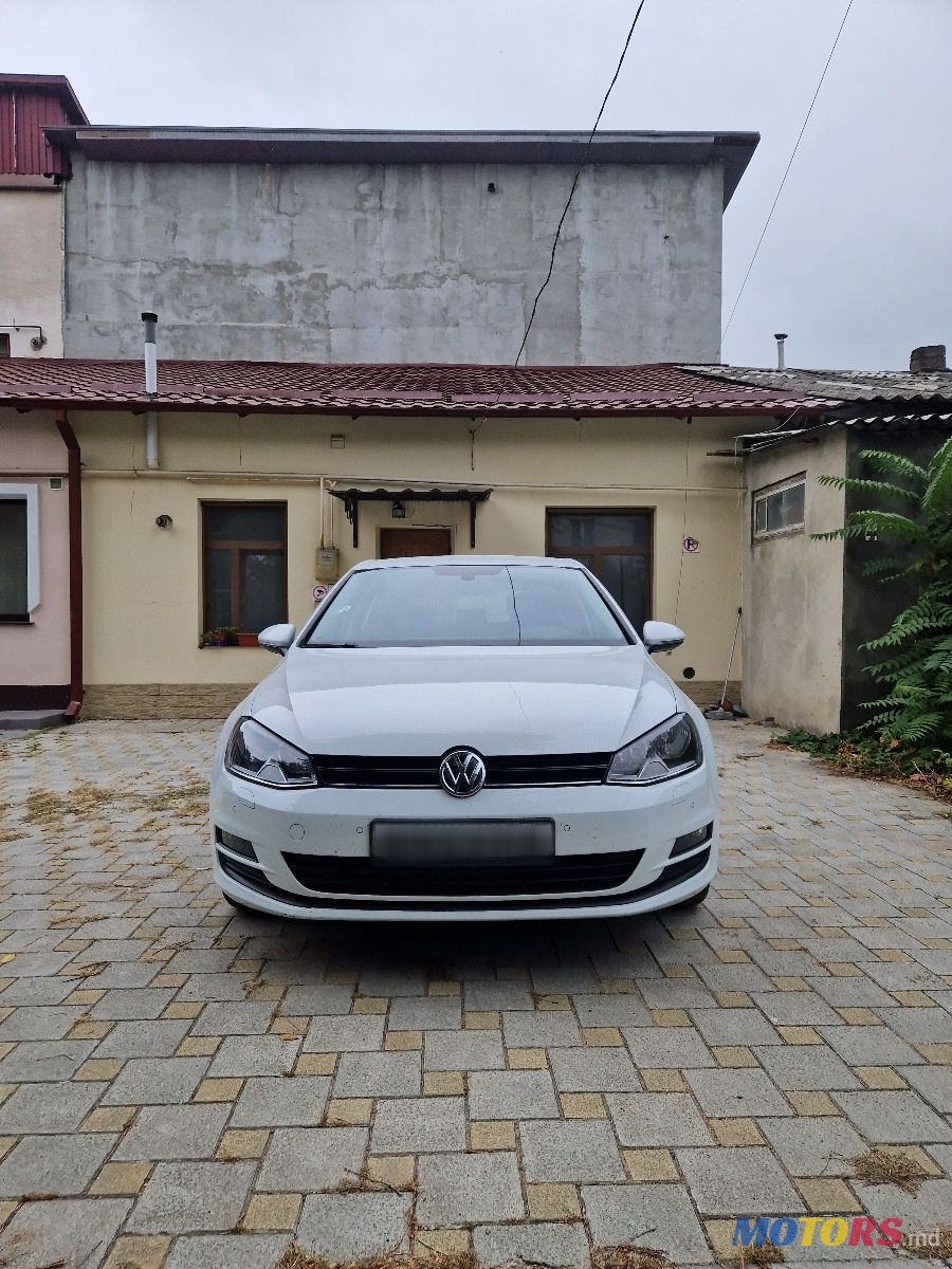 2015' Volkswagen Golf photo #1