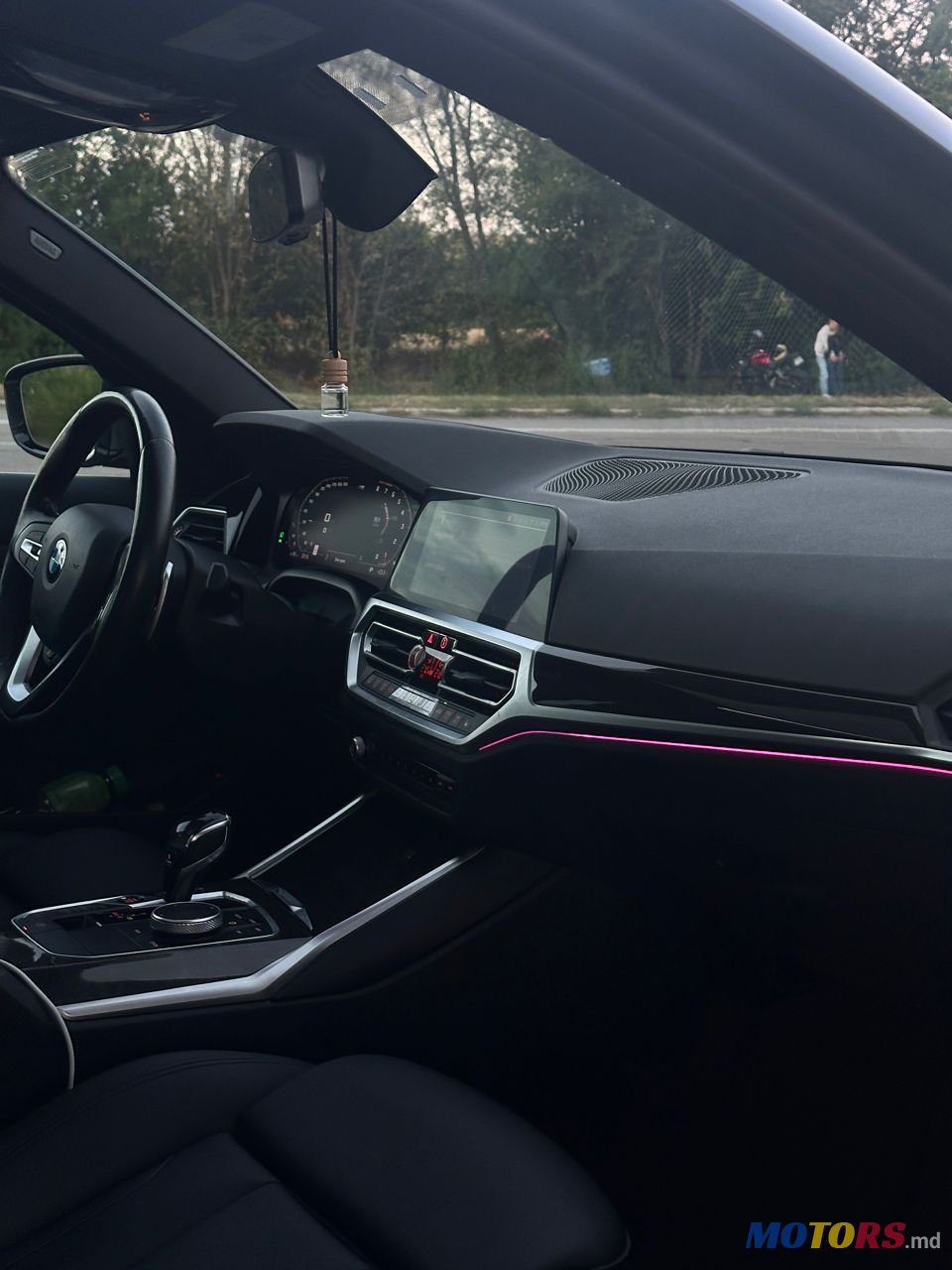 2020' BMW 3 Series photo #6