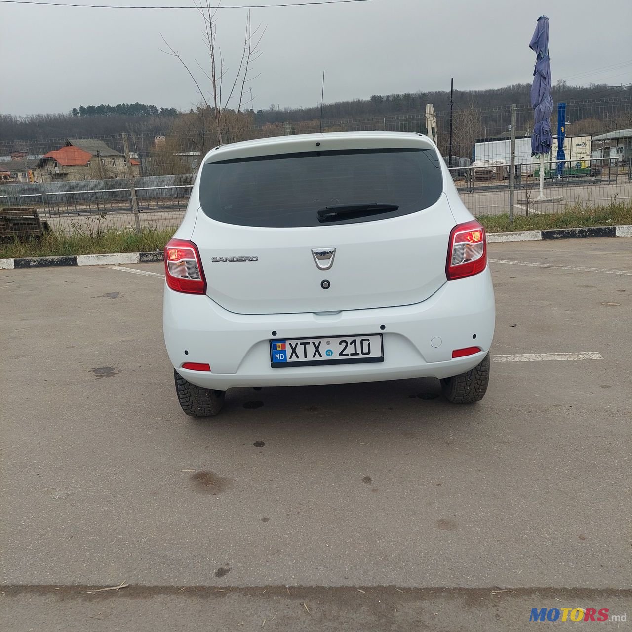 2013' Dacia Sandero photo #5