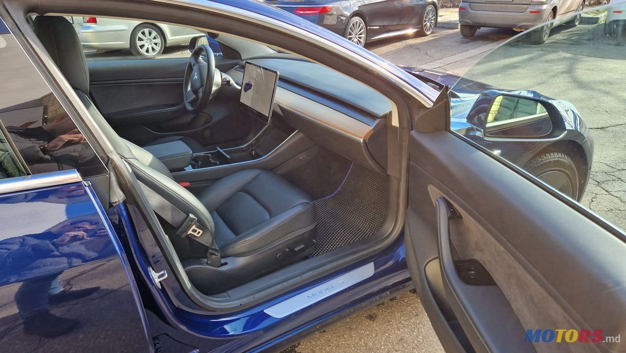 2019' Tesla Model 3 photo #5
