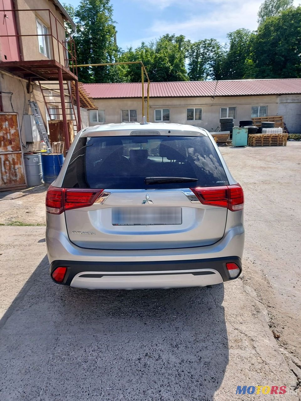 2021' Mitsubishi Outlander photo #1