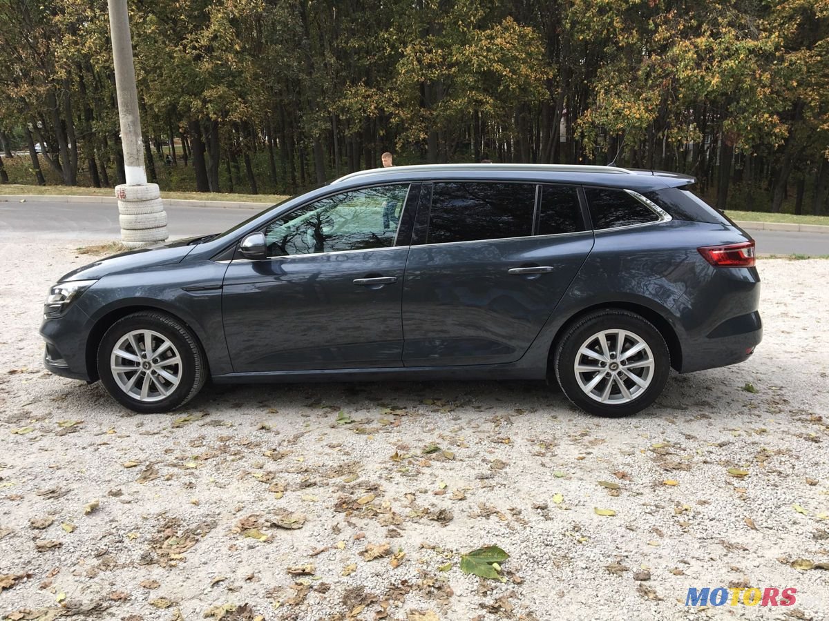 2020' Renault Megane photo #4